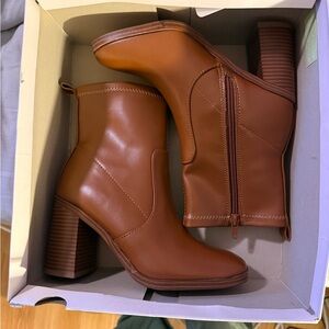 LC Lauren Conrad Tan Heeled Boots